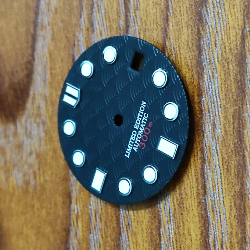 Watch accessories 28.5mm Dial Japanese seigaiha waves Modified universal dial NH35 Movement samurai abalone SKX007/009 small MM