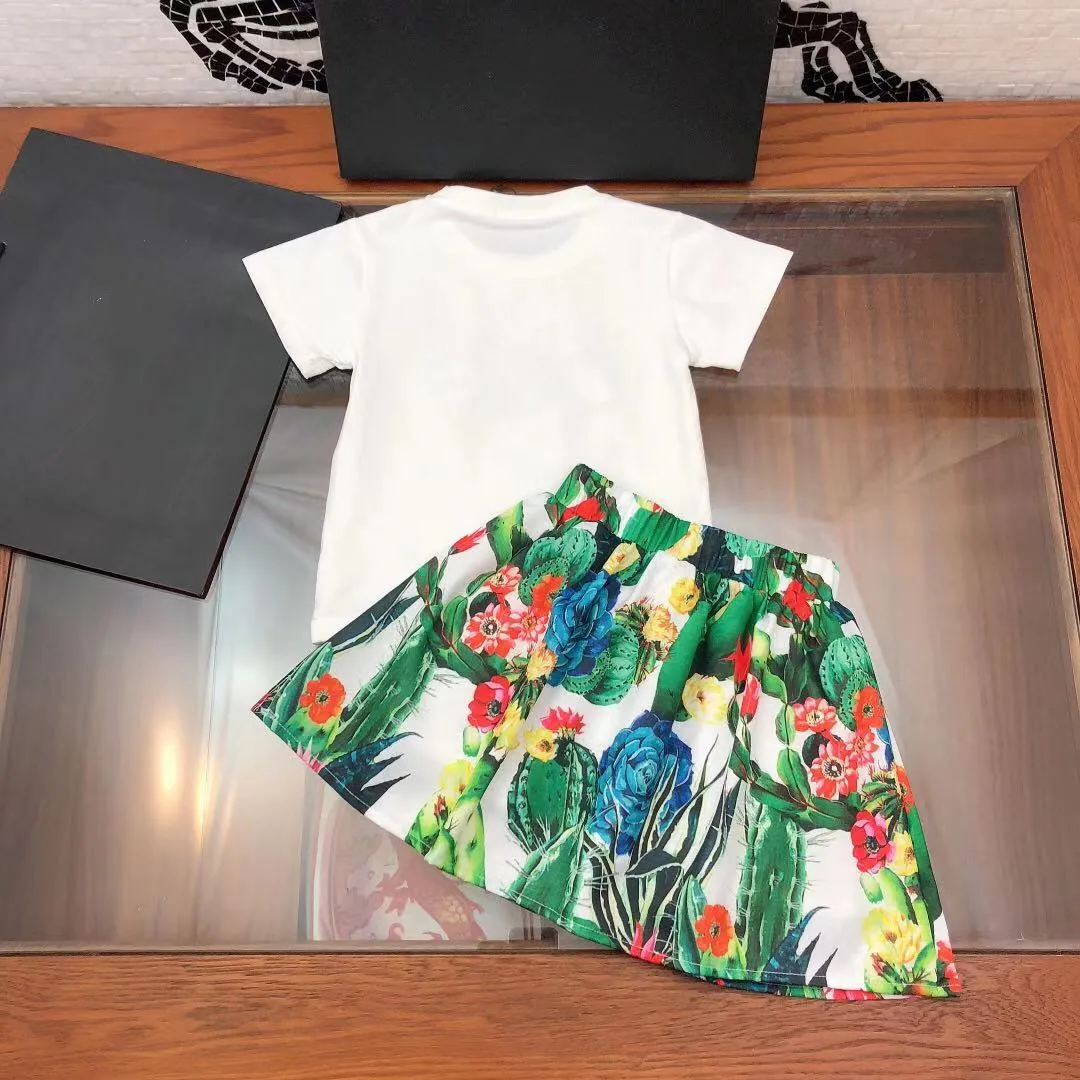 

2021 Summer New design Retro Style Baby Girls Two Piece Sets Dress Wholesale Cuctus Printed dress Suits Floral Letter Printed