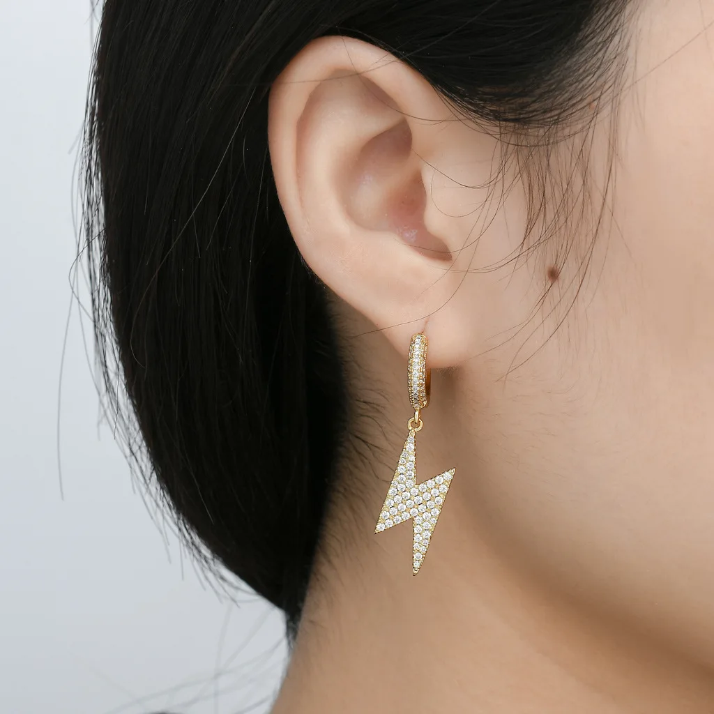 

2021 New 925 Sterling Silver Zircon Geometric Charm Stud Earrings For Women Girls Party Jewelry eh948