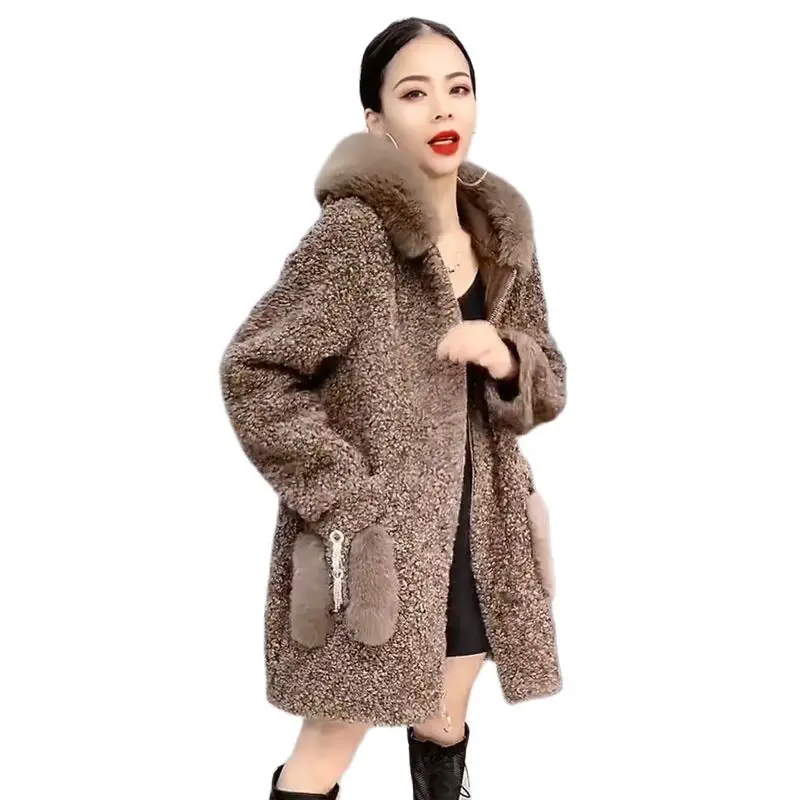 

Female Shepherd Roll Faux Fur One-piece Hooded Jacket Women New Autumn Winter Loose Mid-length Granular Velvet Small Coat A938