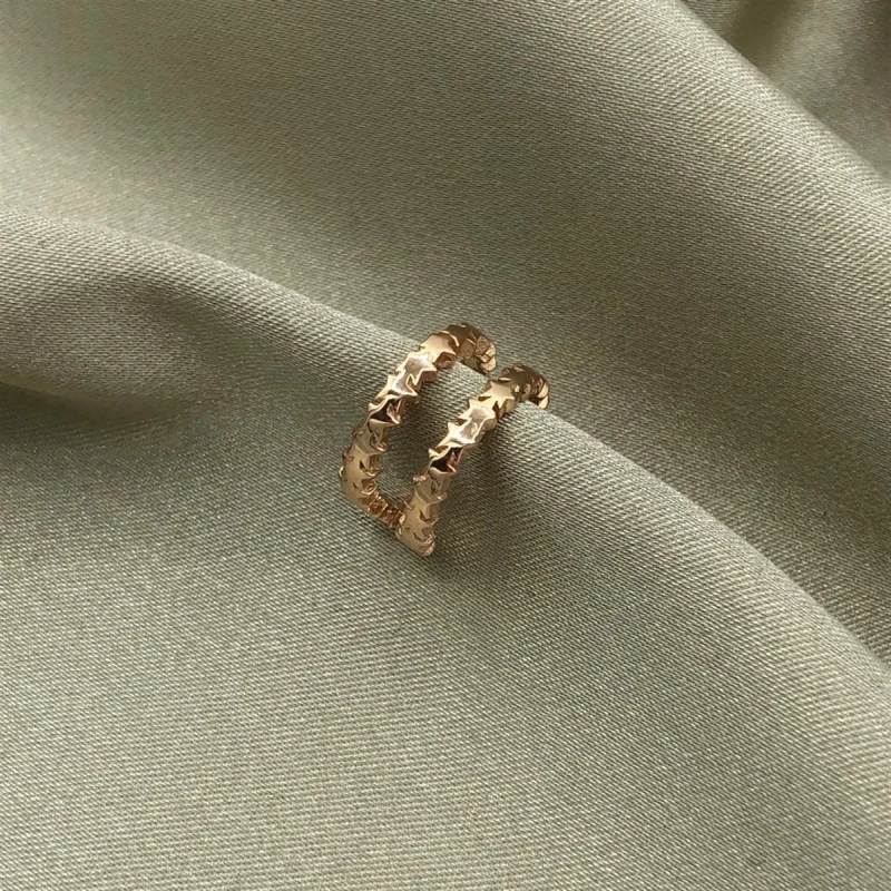 

Серьги с розовым покрытием в виде рядов и звезд