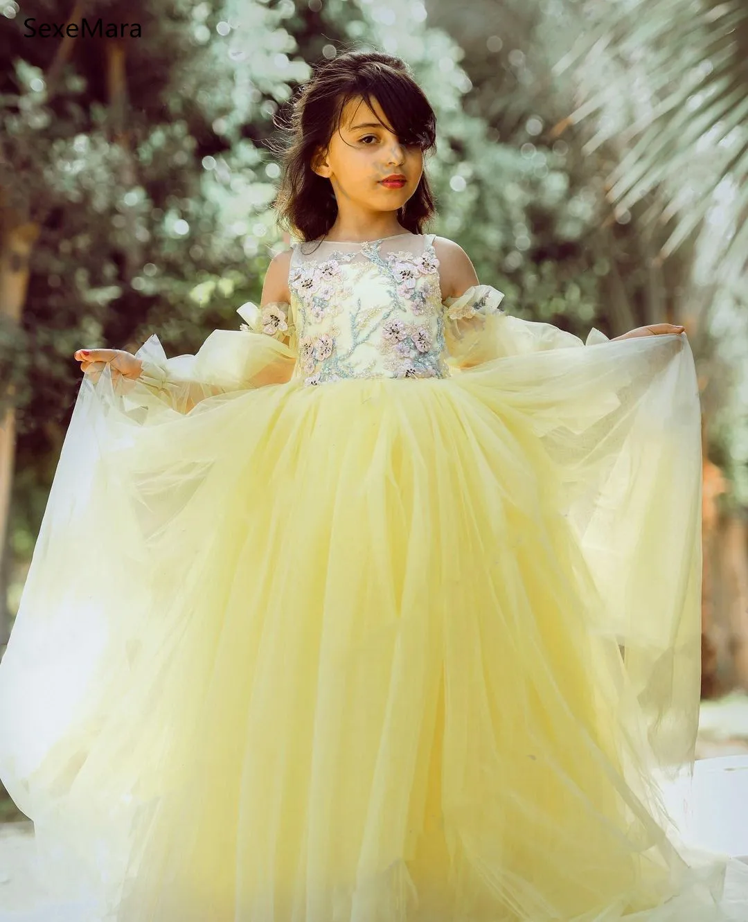 

Princess Yellow 3D Flowers Lace Appliques Flower Girl Dress A-line Puffy Tulle Long Prom Dresses Birthday DressKids