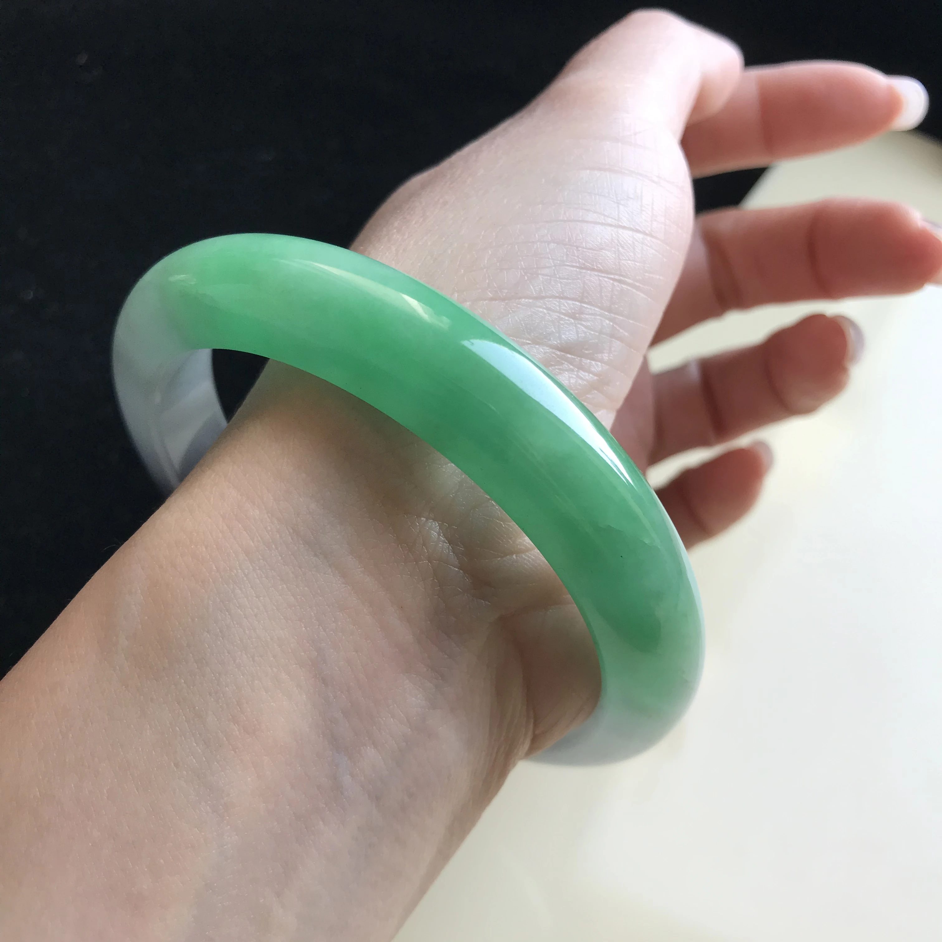 

Burma 100%Genuine High-end Jadeite Bracelet Jewelry Jade Bangles For Women 64mm(With Certificate)