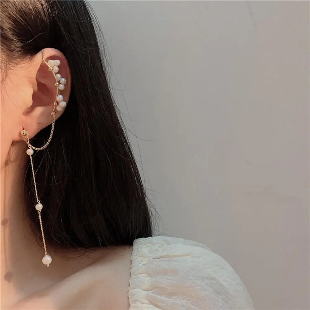 Элегантные вечерние туфли уха Висячие серьги Модные солнцезащитные очки в стиле