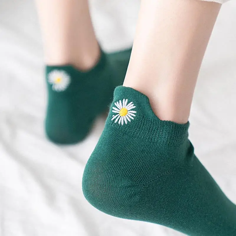 

Kawaii Embroidery Daisy Women Socks Cotton Multicolor Chrysanthemum Retro Color Ankle Socks Women 1 Pair Dropship