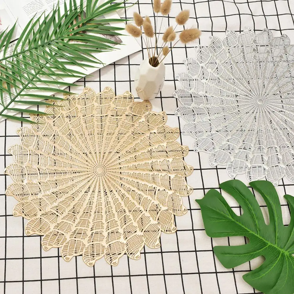 

Hollow Round Placemat Heat Resistant Cup Mat Bowl Pad Coaster Anti-skid Decor