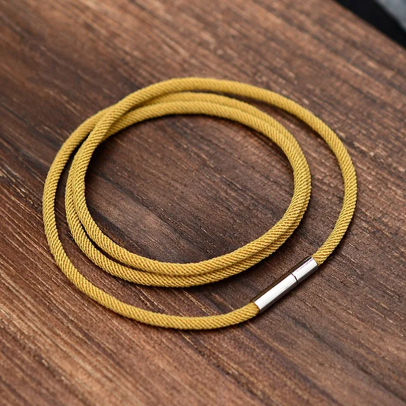 Женский и мужской классический браслет Sangsy черный многоярусный с красной нитью