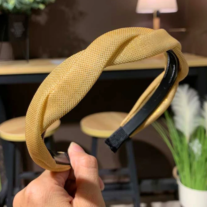 Leveo Twist Hairband для женщин Глянцевая s-образная головная повязка для волос ободок для девочек Новые плетеные головные повязки обруч для волос аксессуары - Цвет: Yellow