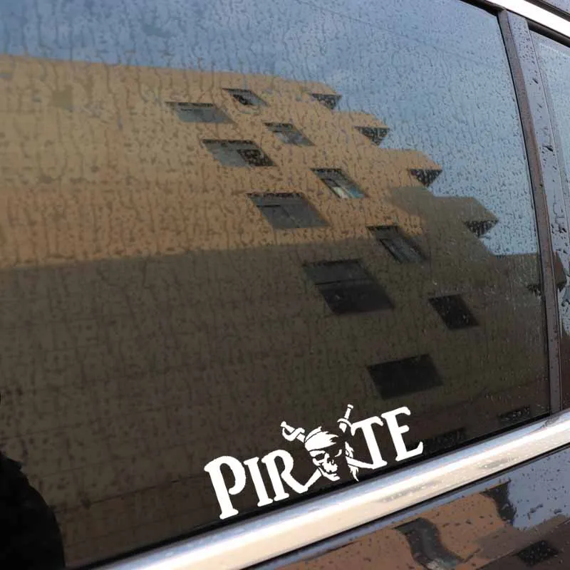 

15.9CM*5.9CM Vinyl Decal Personality Skull Pirate Car Sticker Black/Silver