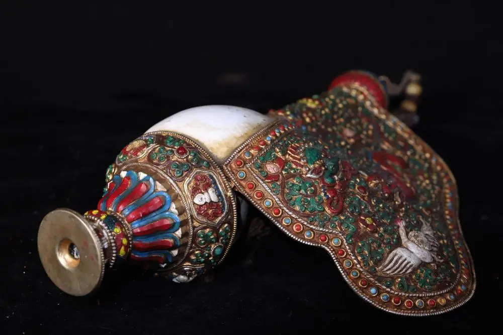 

15"Tibet Buddhism Temple Old Bronze Natural conch Tracing Gem Dragon and phoenix statue Snail Dharma Prayer flags Horn Trumpet