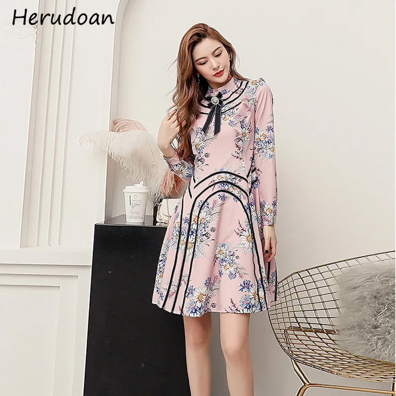 

Herudoan Fashion Runway Designer Autumn Dress Women Bow Crystal Long Sleeve Floral Print Vintage Ladies Midi Dress vestidos