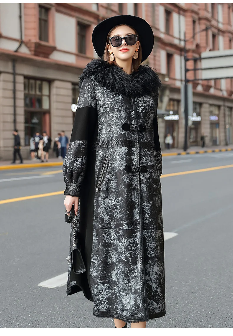 

2020 Winter new fashionable women's high-end leather sheep fur women's coat hooded fur coat
