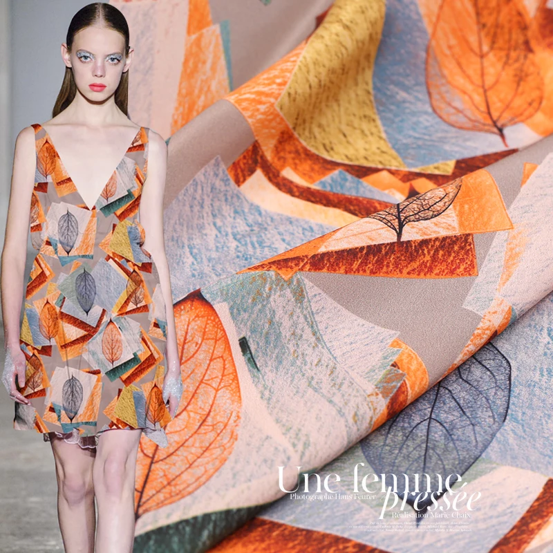 Ткань из крепдешина с цифровым принтом изображением кленовых листьев летняя