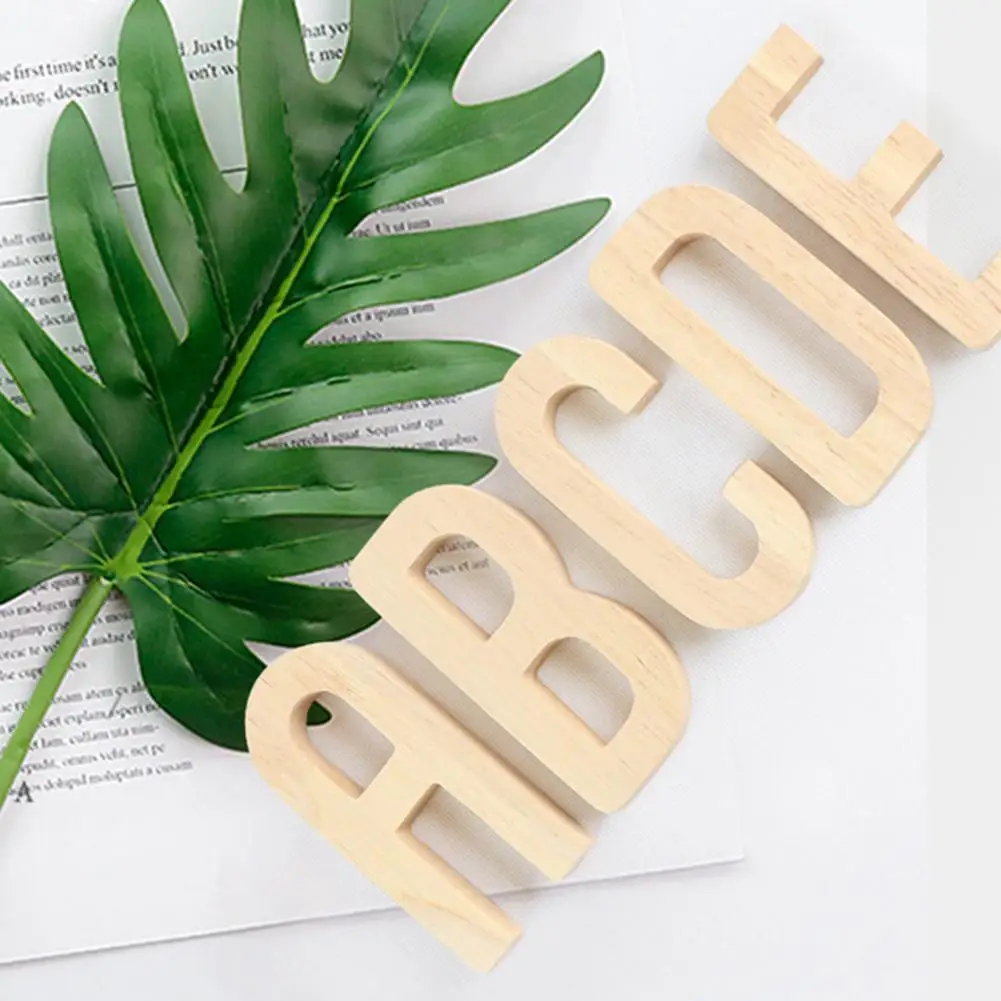 Детская деревянная магнитная наклейка в виде букв и цифр на холодильник