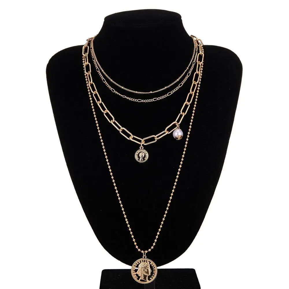 

Vintage Hollow Queen Coin Pendant Necklace for Women Girls Elegant Fashion Long Necklace Jewelry Imitation Pearl Necklace