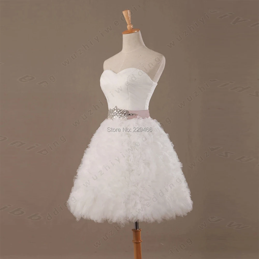 Женское Короткое свадебное платье WUZHIYI белое фатиновое с оборками и поясом из