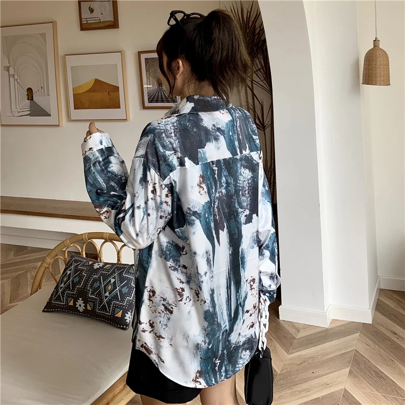 

Spring and summer new Korean Harajuku style retro ink tie-dye long-sleeved loose student shirt