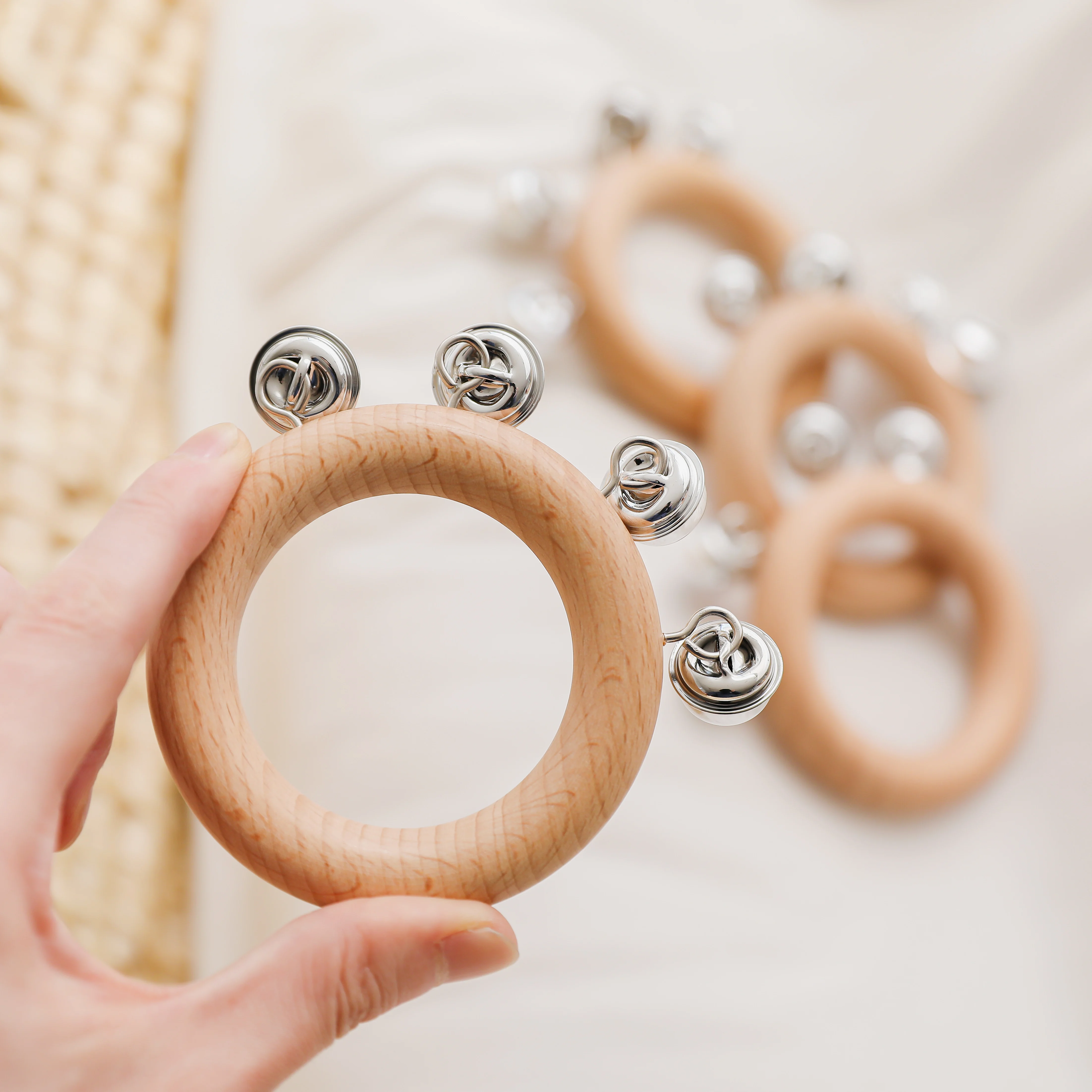 

1 Pcs Handmade Baby Wooden Ring Hand Bells Infant Teether Toys Hand Wood Ring Teether Bells Newbron Montessori Educational Toy