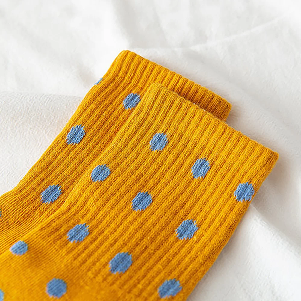

Women Dot Print Socks Female Cotton Middle Tube Casual Socks Comfortable Deodorant Polka Dot Socks