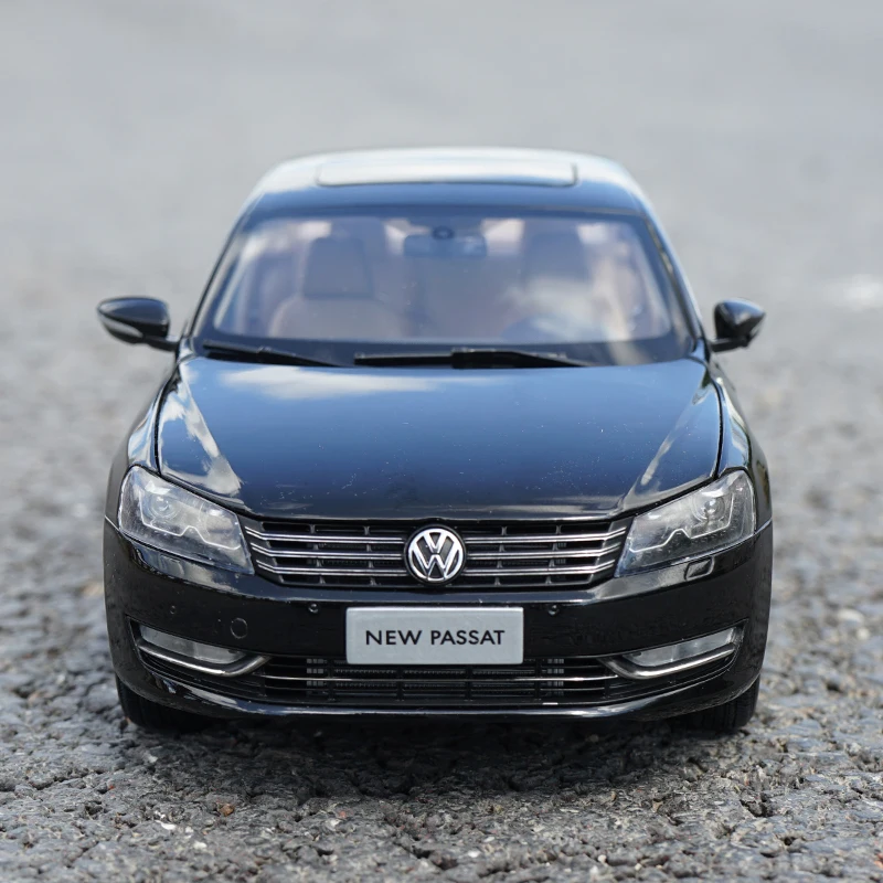 Новая модель PASSAT из цинкового сплава 1:18 высококачественная коллекционная и