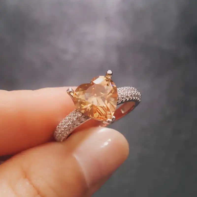 

Серебряное женское кольцо Silverlina в виде сердца