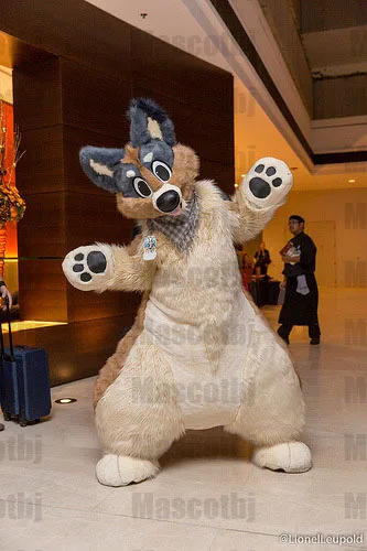 Новинка унисекс Хаски собака волк лиса меховой костюм талисман для косплея