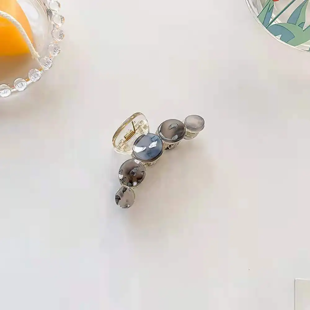 

Hot Sale Fashion Style Large Metal Hair Clip Female Hair Clip Elegant Temperament Shark Clip Headdress