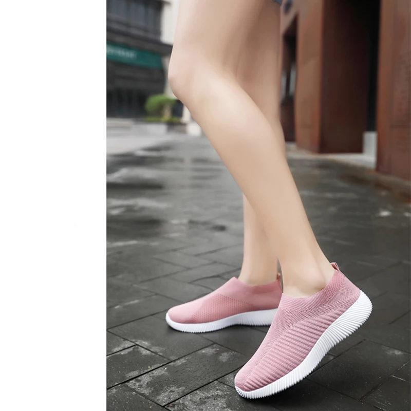 

New cloth shoes women's shoes high quality comfortable and breathable shoes for the elderly in spring and summer 02