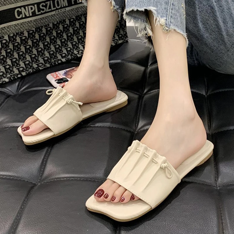 Сандалии Lucyever женские плиссированные модные босоножки на плоской подошве