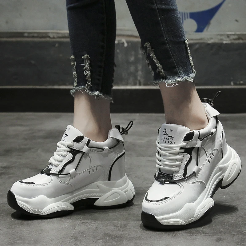 2020 модная женская обувь на платформе Дышащие осенние кроссовки Повседневная
