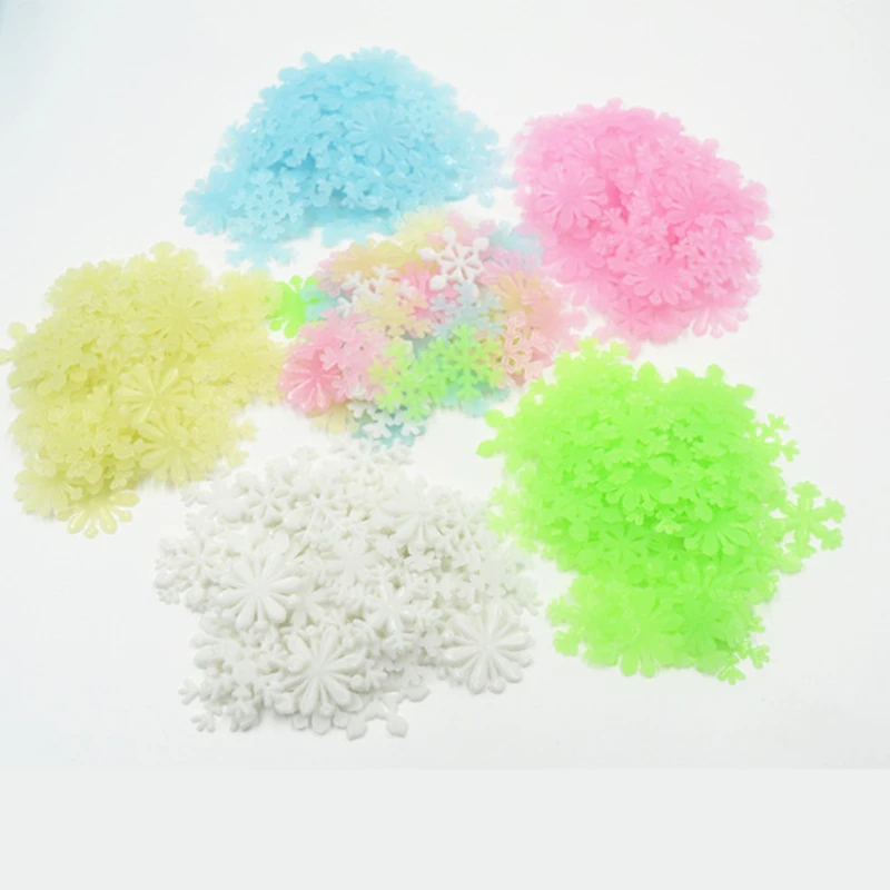 50 шт./пакет 3 см светится в темноте игрушки светящиеся наклейки снежинки Спальня