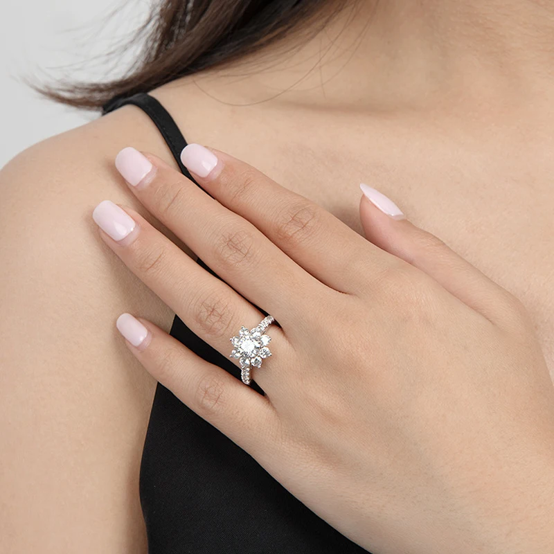 

Knobspin 100% 925 Sterling Silver Sun Flower Shape Wedding Rings For Women High Carbon Diamond Party Fine Jewelry Wholesale
