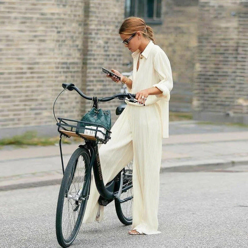 

2020 Spring New Long-sleeved Pleated Shirt Women's Set Wide Leg Mopping Drape Pleated Trousers Suit