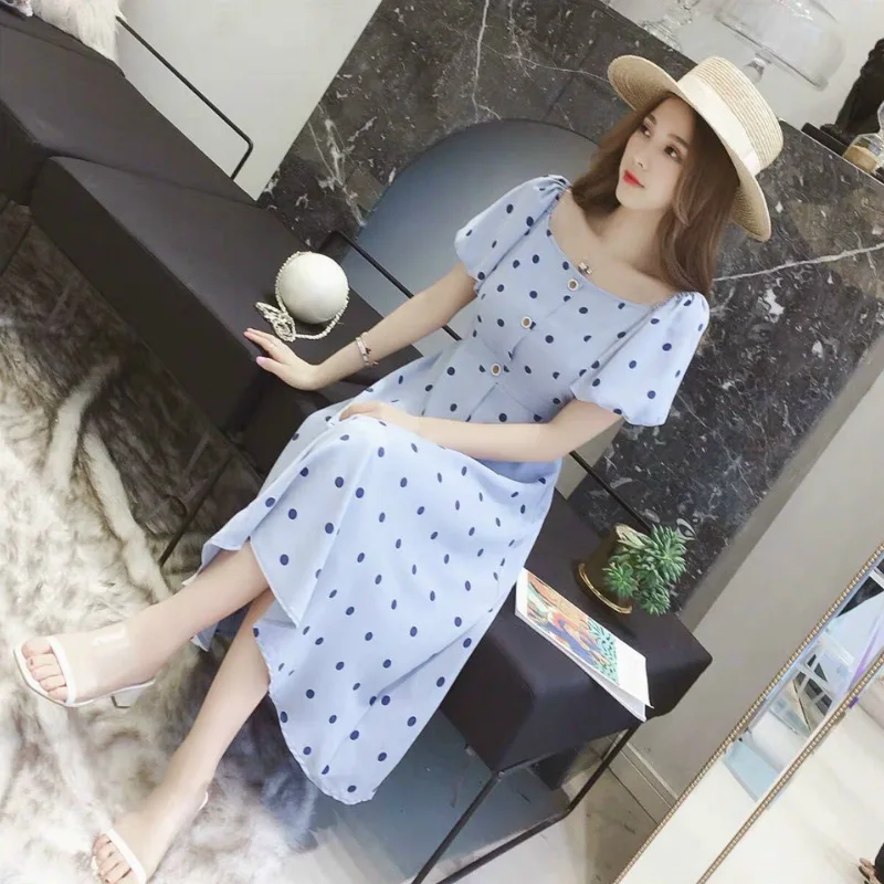 

2020 Summer Korean Version of The Sweet Small Fresh Waist Slimming Wave Point Square Collar Bubble Sleeve Chiffon Dress Female