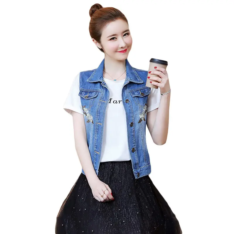 Короткий джинсовый жилет с вышивкой новинка весны 2020 Женская приталенная куртка