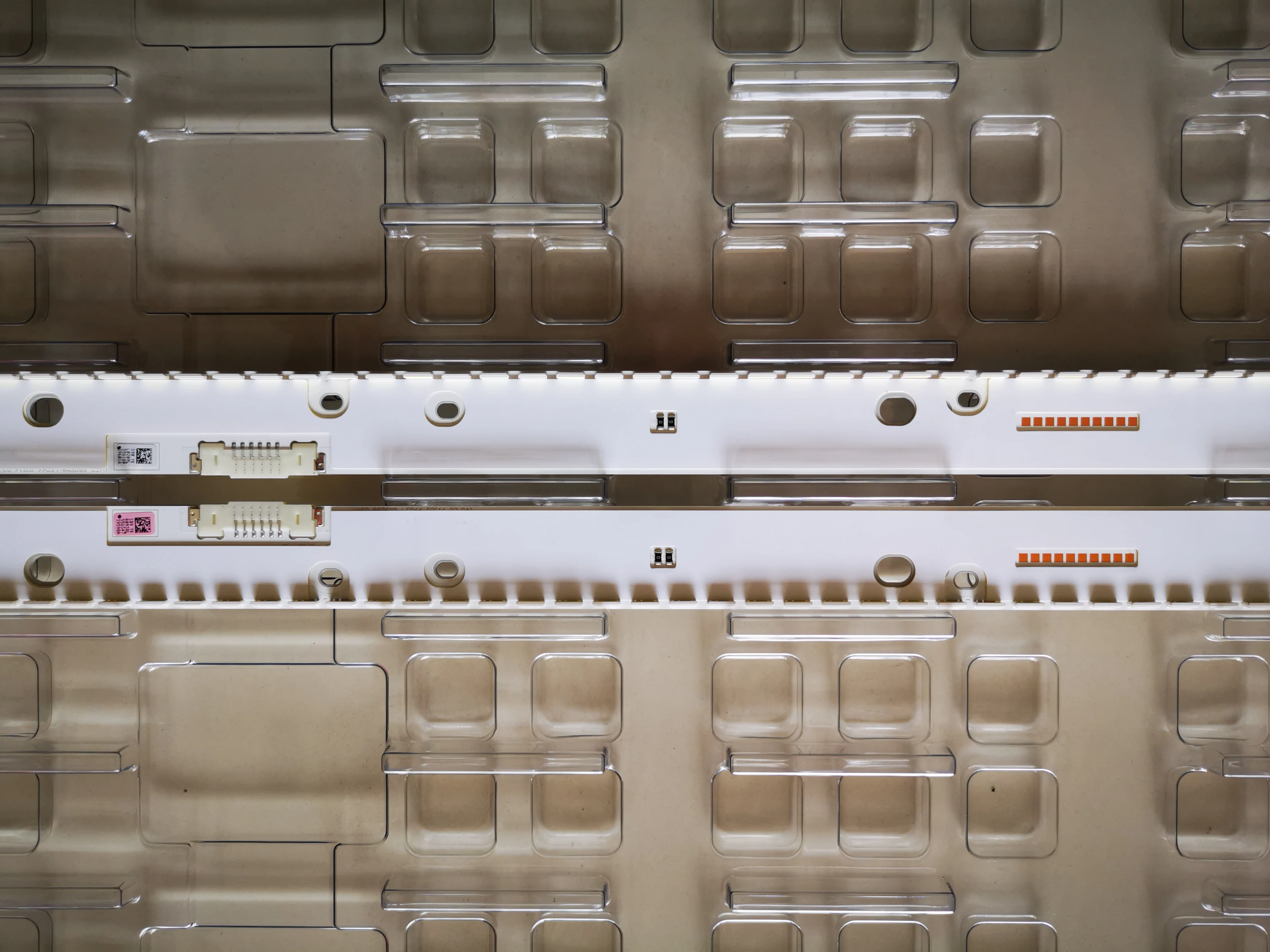 2 шт. 66LED 3В новая Оригинальная Светодиодная лента V6ER_550SMA_LED66_R2 V6ER_550SMB_LED66_R2 BN96 39601A