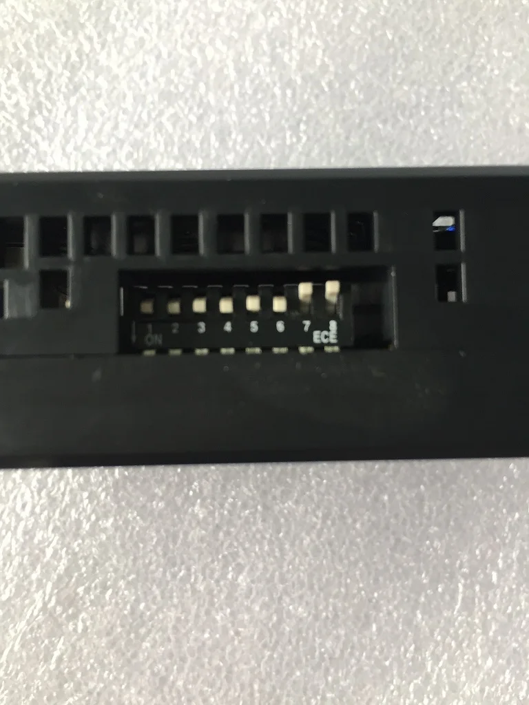 Cabinet Type Temperature Humidity Transmitter Sensor OLED LCD Screen Self-luminous Night Vision Dual RJ45 Magnetic Suction | Электроника