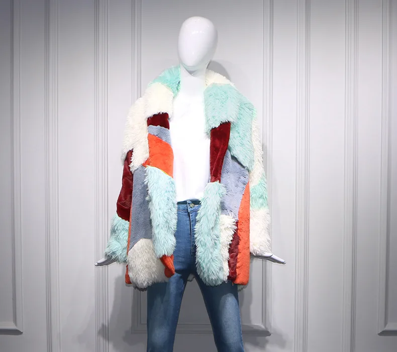 Женская куртка из искусственного меха длинная теплая оверсайз с цветными