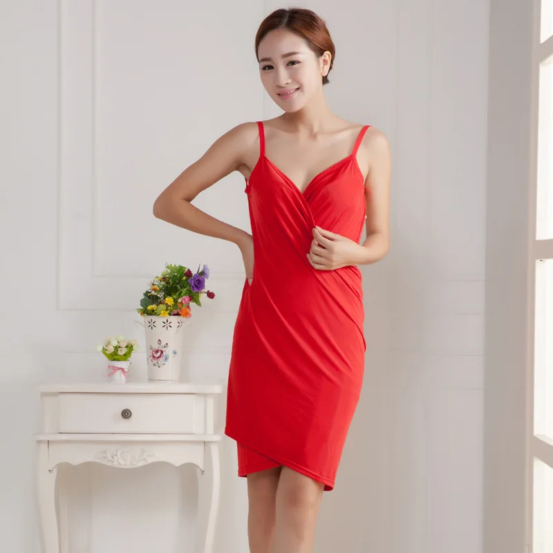 Пляжное платье саронг с глубоким v образным вырезом и открытой спиной купальник