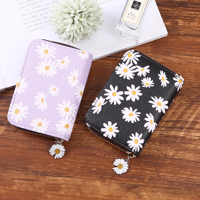 

KANDRA Fashion Women Business Card Holder Daisy Print Leather Credit Card Bag Organ Short Wallet Zipper Pocket Coin Purses