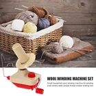 Маленькая ручная машинка для намотки шерсти и кабелей в коробке