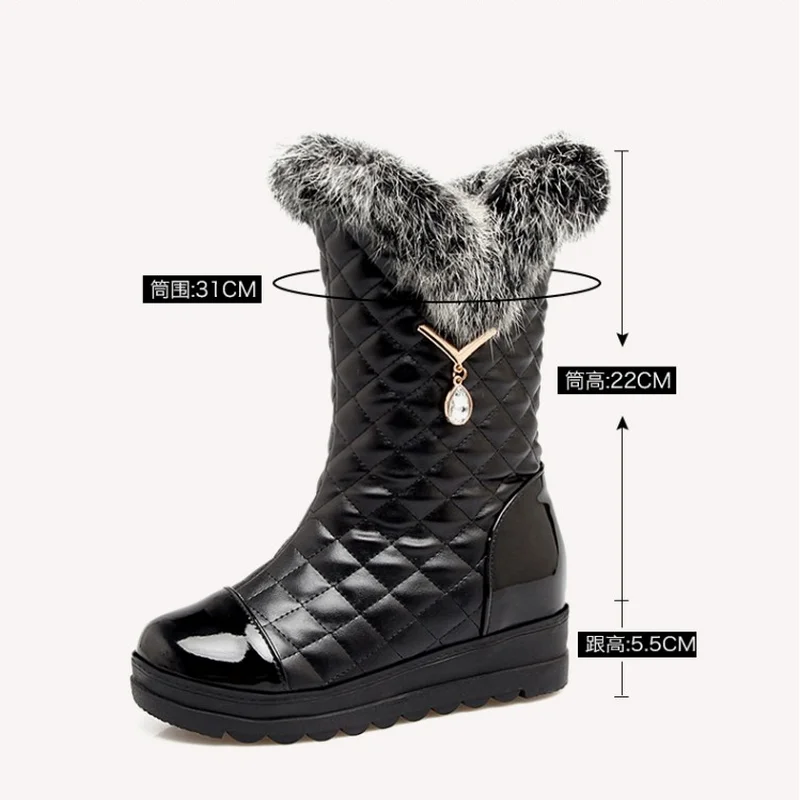 Женские зимние сапоги до середины икры черные белые со стразами на платформе