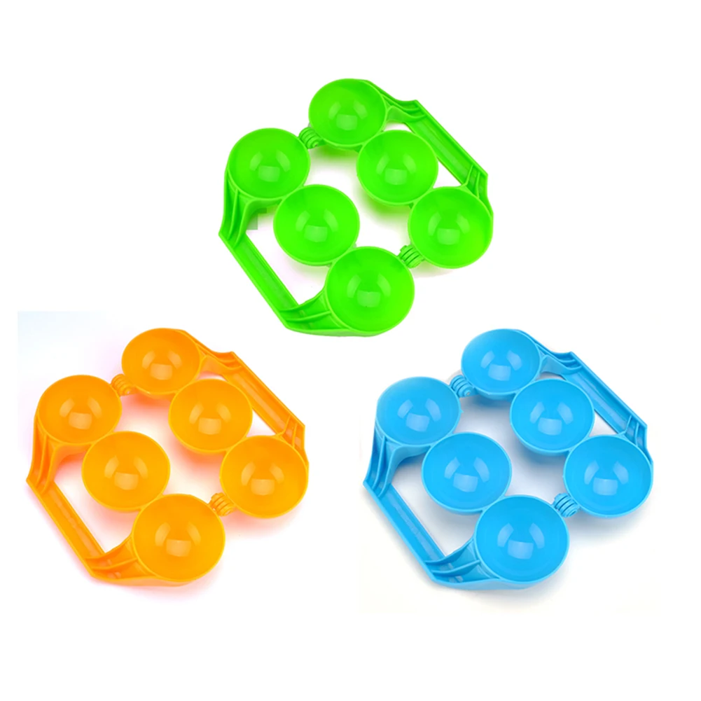 

Winter Snowball Maker Clip Sand Mold Kids Snowball Fight Toys Color Random Creative Snowballs Mold Children Kids Toy