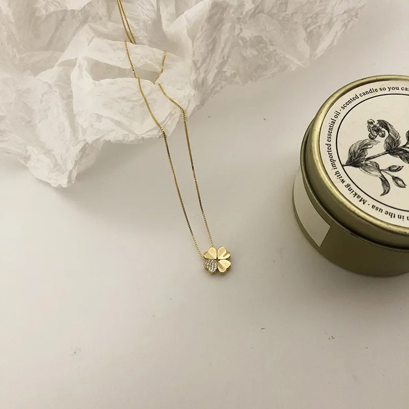 

925 Sterling Silver Four-Leaf Heart-Shaped Necklace Female Ins Personality Simple Clavicle Chain Temperament Fashion Jewelry