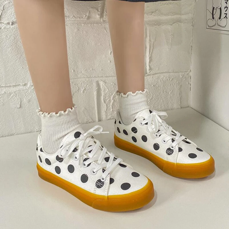 

Canvas Shoes Women New Sneakers Spring Autumn Wave Point Flats Woman Vulcanize Shoes Casual Fashion White Sneakers Oxford Shoes