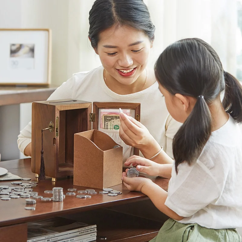 Запираемая копилка для денег черная ореховая деревянная банкнот сберегательная