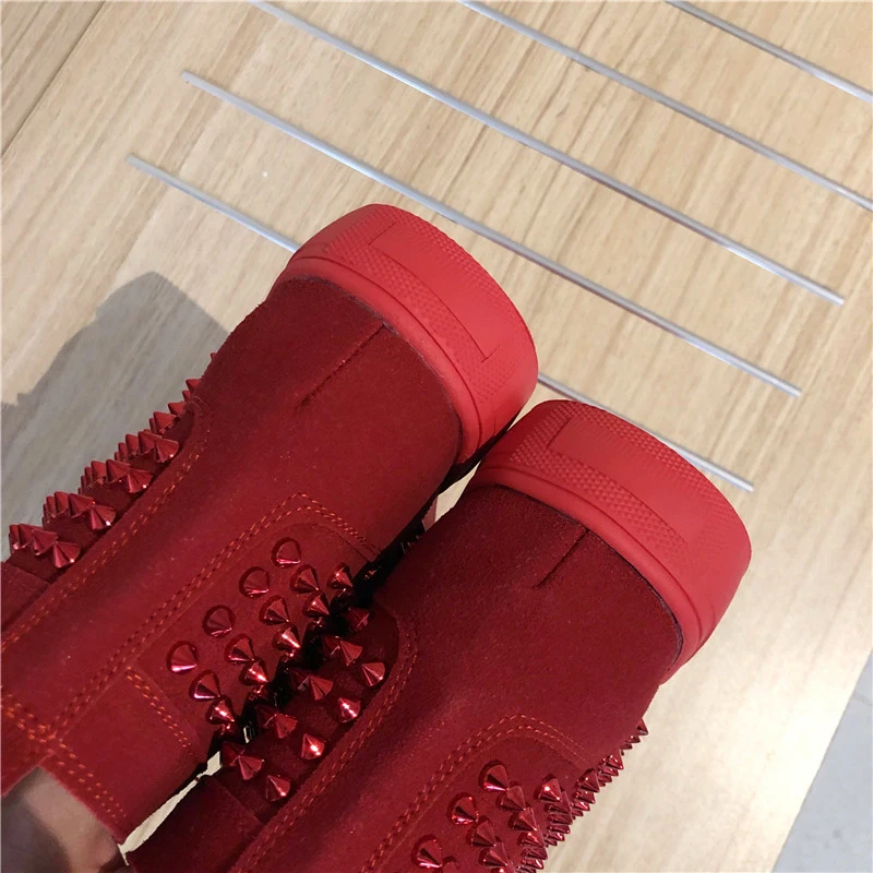 Женские высокие кроссовки с блестками и заклепками со шнуровкой высоким верхом