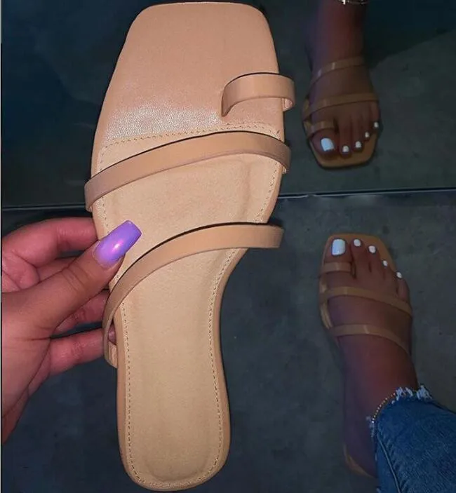 

Women PU Leather Flip Flop Spring/summer Women 2020 Flat Non-slip Cross Bandage Slippers Outdoor Leisure Fashion Ladies Sandals