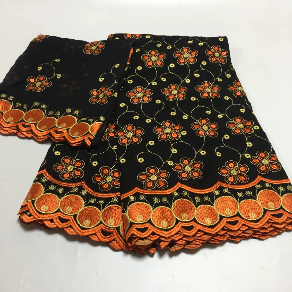 2022 New Arrivals African Fashion Dubai Quality Swiss Cotton Voile Dry Lace Fabric Embroidered in Switzerland Material 5+2Yards