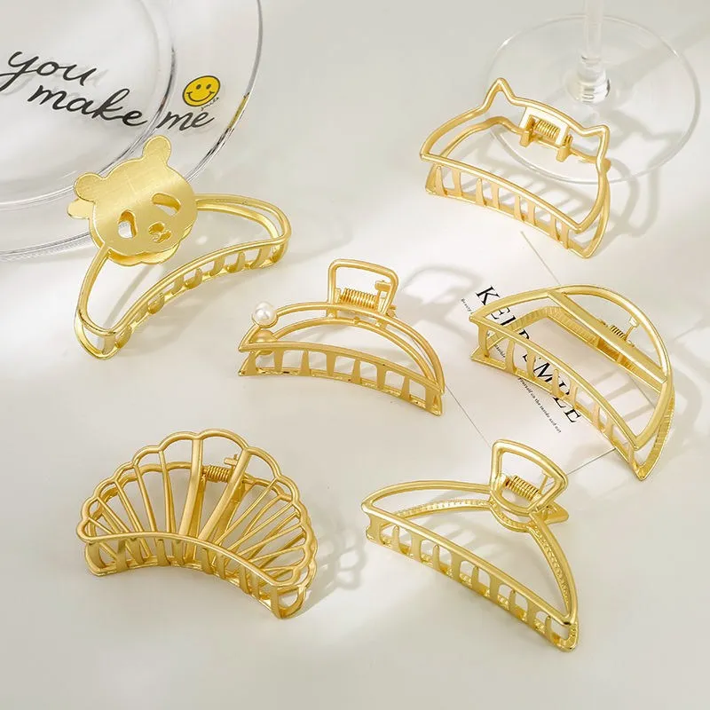 

Hollow Geometric Hair Claw Fashion Hair Accessories Love Heart Hair Clip Small Elastic Metal Flower Barrettes Women Pearls New